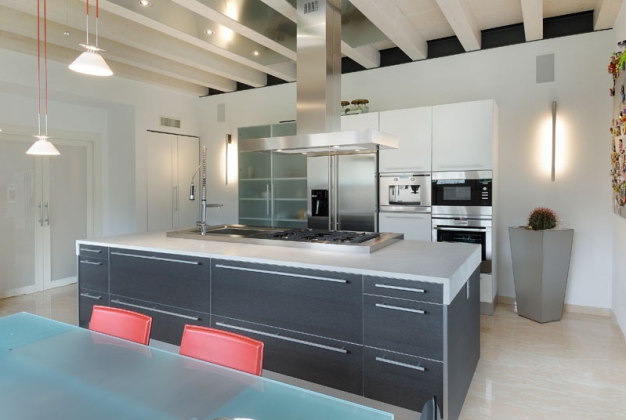 SM Quartz | Color: Phuket
